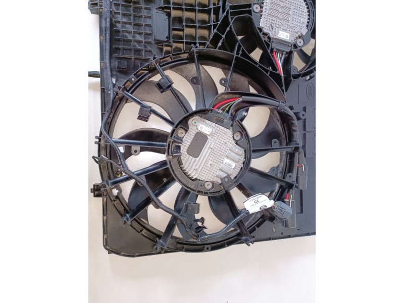 Recambio de electroventilador para land rover discovery 5 204dta referencia OEM IAM 500142004/500142604  