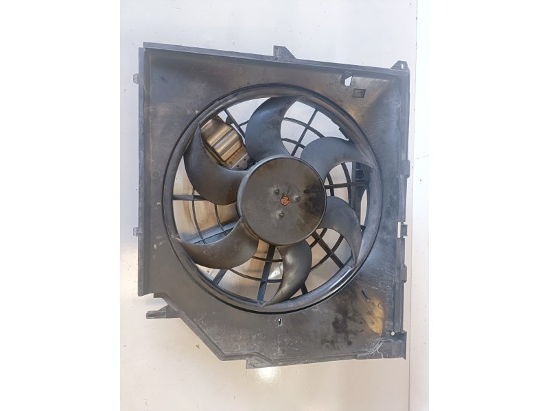 Recambio de electroventilador para bmw serie 3 berlina (e46) 204d1 referencia OEM IAM 1137328080/69226701  