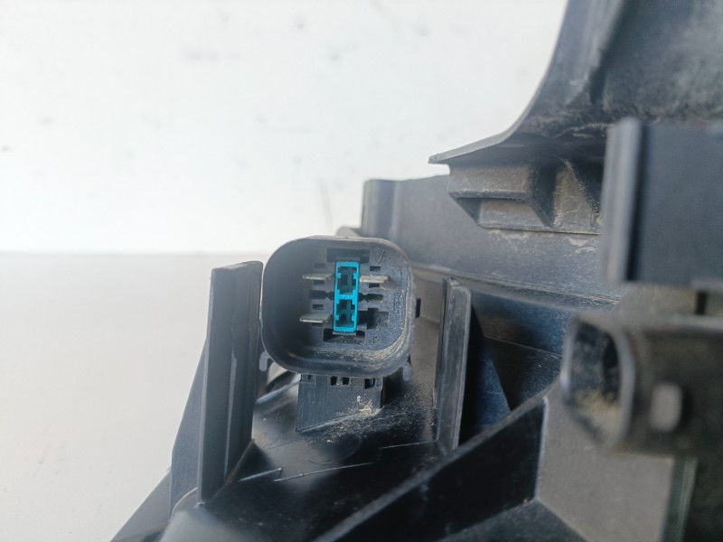 Recambio de electroventilador para bmw serie 3 berlina (e46) 204d1 referencia OEM IAM 1137328080/69226701  