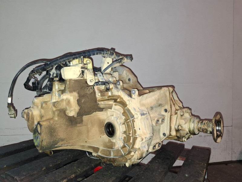 Recambio de caja cambios para nissan x-trail (t30) yd22 referencia OEM IAM   