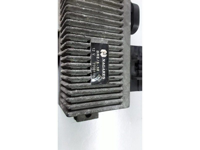 Recambio de caja precalentamiento para renault master combi f9q770 referencia OEM IAM 7700111525  