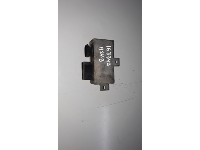 Recambio de caja precalentamiento para renault master combi f9q770 referencia OEM IAM 7700111525  