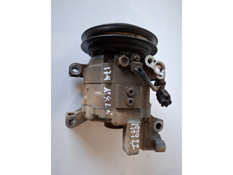 Recambio de condensador / radiador aire acondicionado para nissan x-trail (t30) yd22 referencia OEM IAM 926005M301  