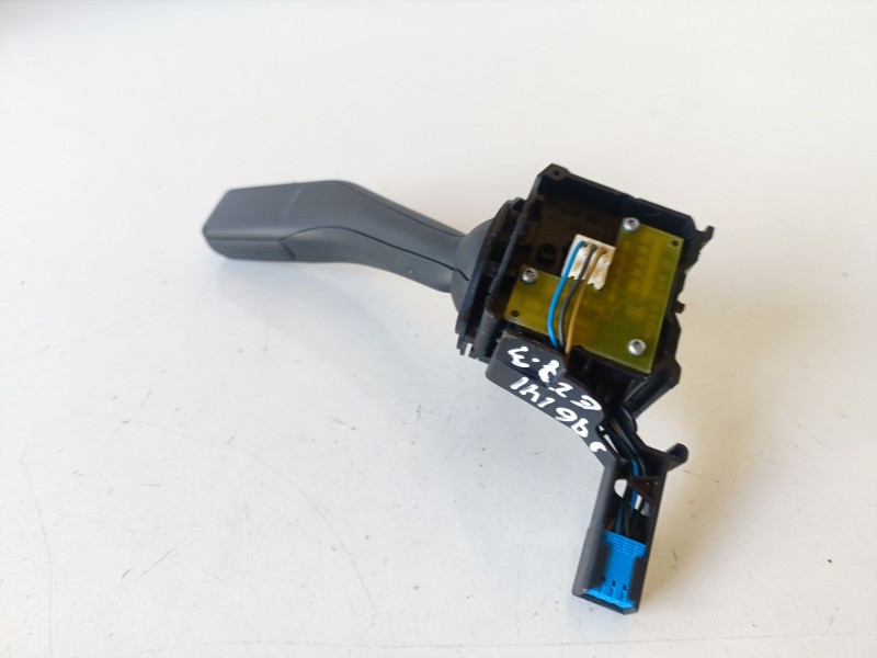 Recambio de mando limpia para seat leon (1p1) bxe referencia OEM IAM 1K0953519  