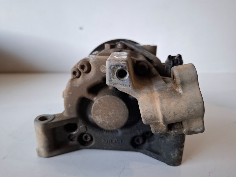 Recambio de condensador / radiador aire acondicionado para nissan x-trail (t30) yd22 referencia OEM IAM 926005M301  