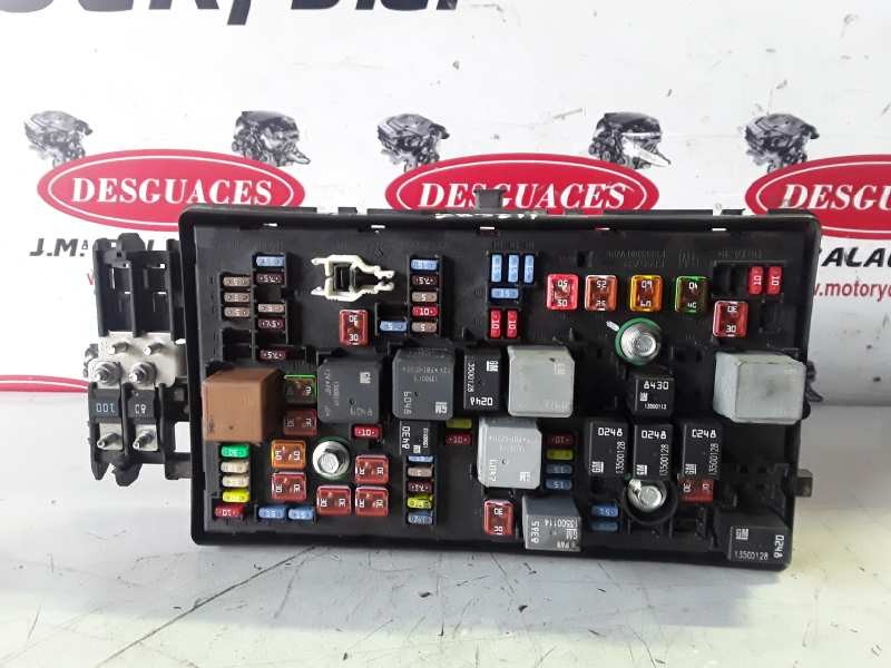Recambio de caja reles / fusibles para opel insignia berlina a20dth referencia OEM IAM 13255300/544949969/13222782/13255300  