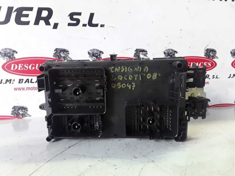 Recambio de caja reles / fusibles para opel insignia berlina a20dth referencia OEM IAM 13255300/544949969/13222782/13255300  