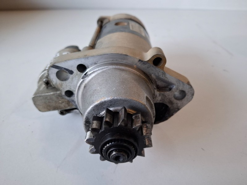 Recambio de motor arranque para nissan x-trail (t30) yd22 referencia OEM IAM 233008H801  