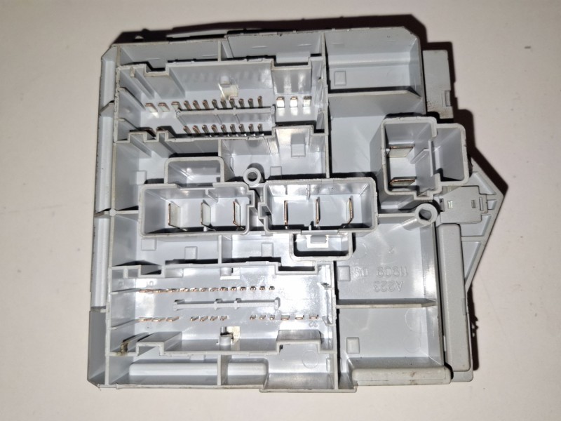 Recambio de caja reles / fusibles para lancia musa (184) 350a1000 referencia OEM IAM 51799612  