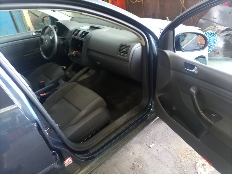 volkswagen golf v (1k1)(10.2003) del año 2005