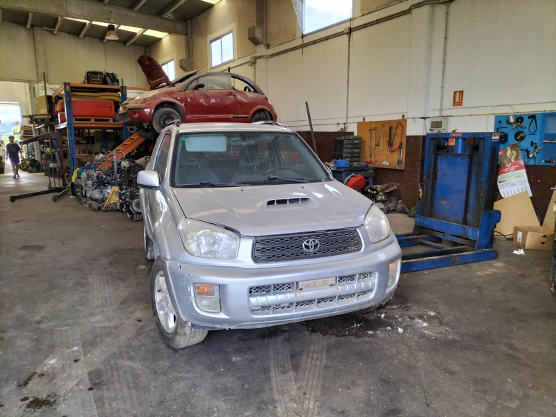 toyota rav4 (a2) del año 2002