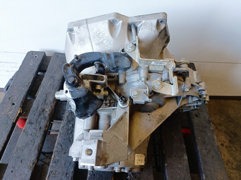 Recambio de caja cambios para ford focus sportbreak (cew) m1da referencia OEM IAM CV6R7002PD  