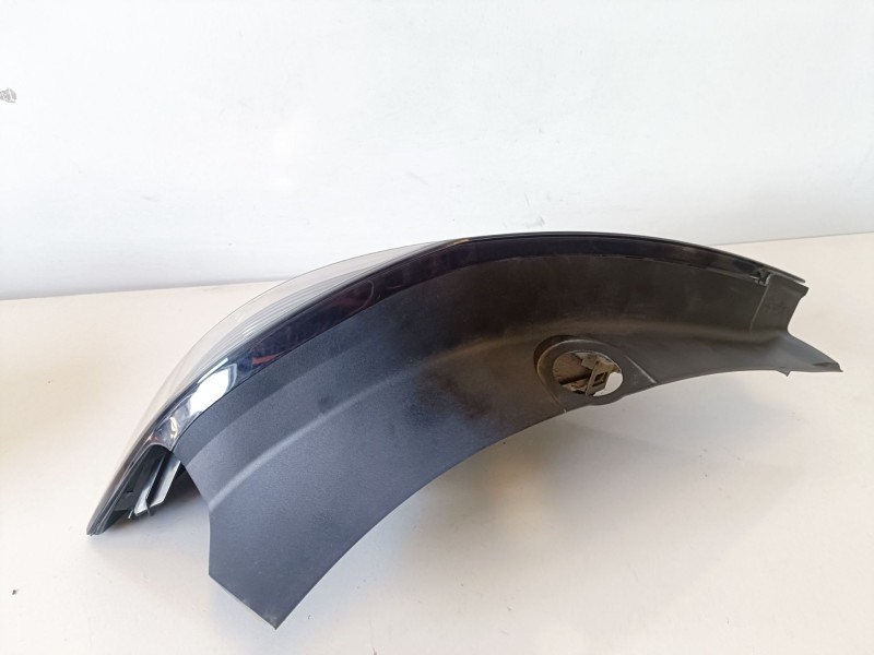 Recambio de piloto trasero derecho para opel astra h berlina z17dth referencia OEM IAM 495056087  