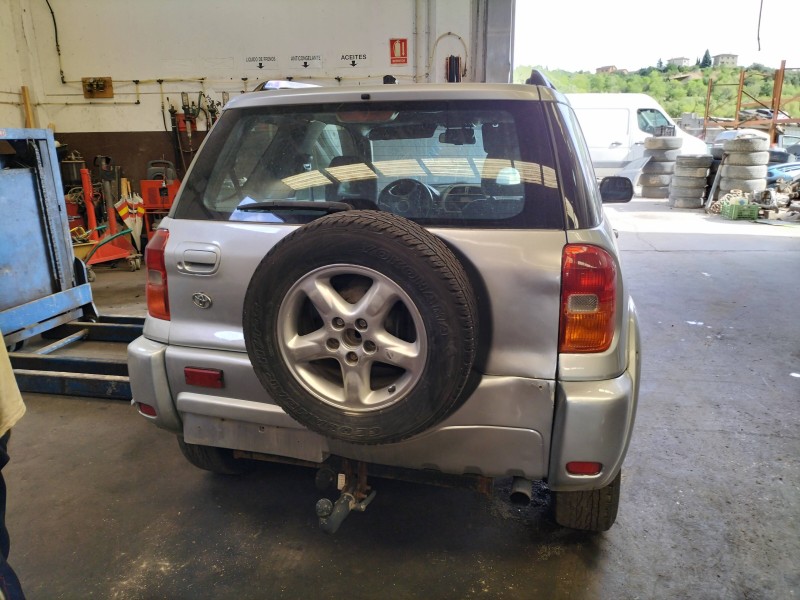 toyota rav4 (a2) del año 2002