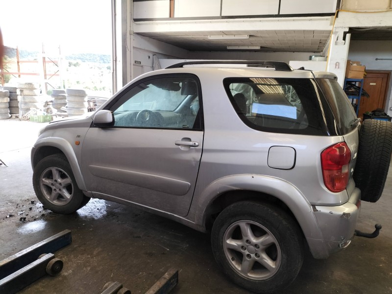 toyota rav4 (a2) del año 2002
