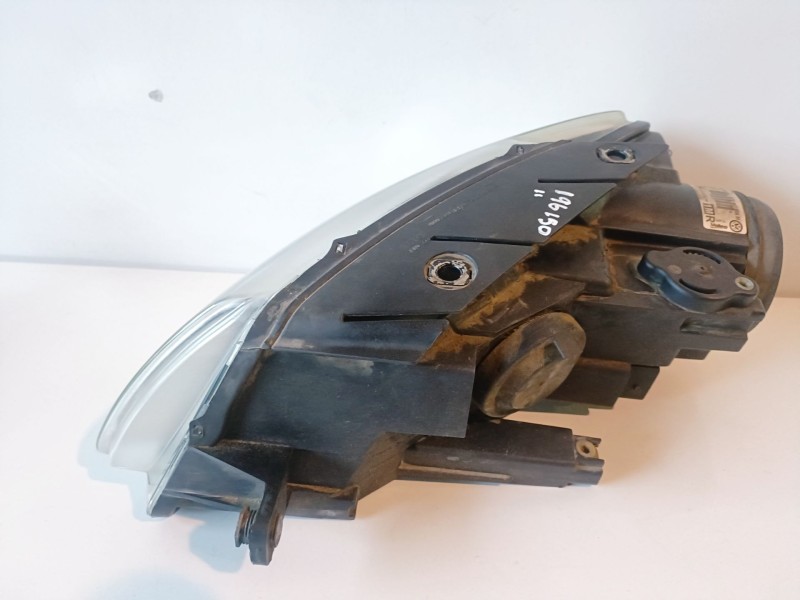 Recambio de faro derecho para volkswagen passat variant (3c5) bkp referencia OEM IAM 3C0941006M  