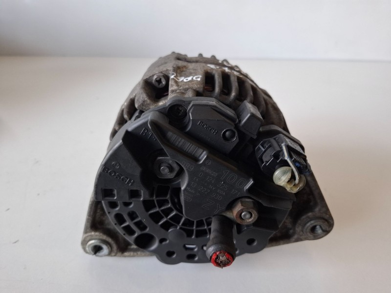 Recambio de alternador para opel astra h caravan z14xep referencia OEM IAM 0124325171  
