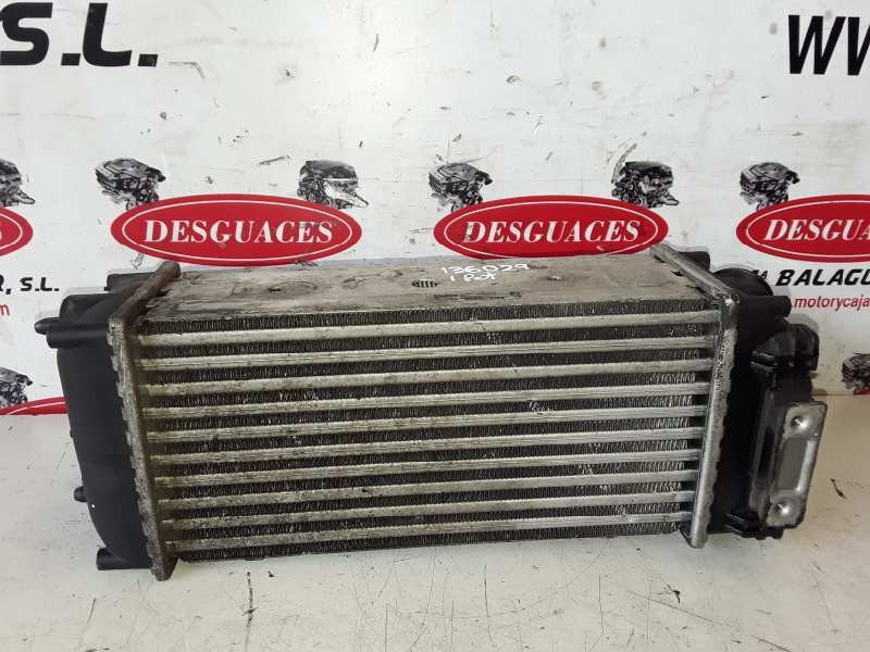 Recambio de intercooler para peugeot 307 berlina (s2) 9hy referencia OEM IAM 9648551880  
