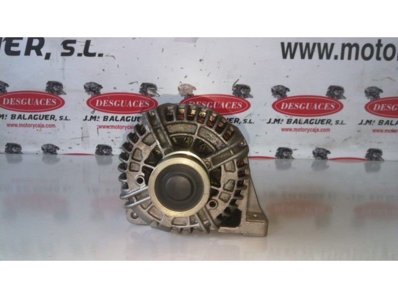 Recambio de alternador para volvo xc90 d5244t4 referencia OEM IAM 30667788/0124625024  