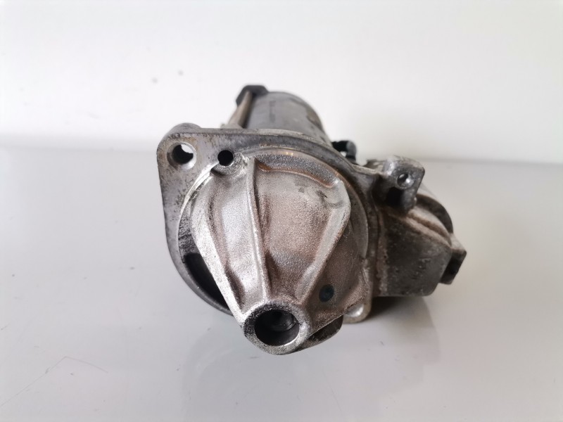 Recambio de motor arranque para mercedes-benz sprinter combi 611981 referencia OEM IAM   