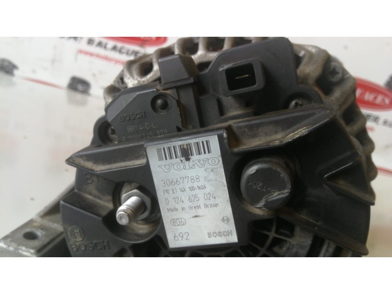 Recambio de alternador para volvo xc90 d5244t4 referencia OEM IAM 30667788/0124625024  