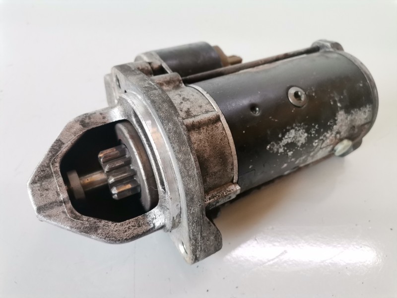 Recambio de motor arranque para mercedes-benz sprinter combi 611981 referencia OEM IAM   