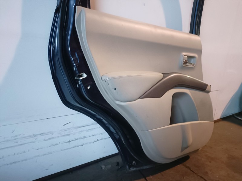 Recambio de puerta trasera izquierda para mitsubishi outlander (cw0) bsy referencia OEM IAM   