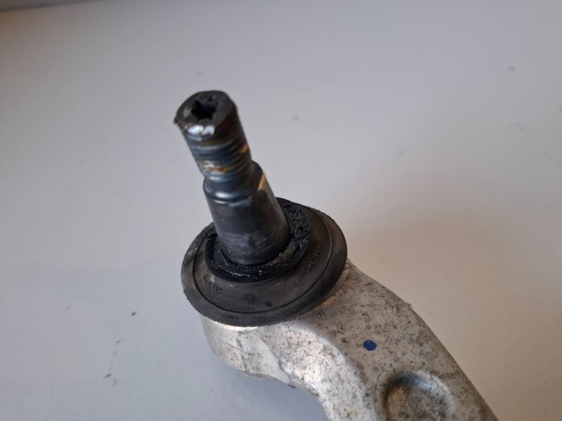 Recambio de brazo suspension inferior delantero izquierdo para audi a4 avant (8k5) caga referencia OEM IAM 8K0407695F  