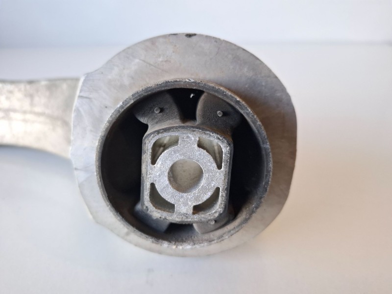 Recambio de brazo suspension inferior delantero izquierdo para audi a4 avant (8k5) caga referencia OEM IAM 8K0407695F  