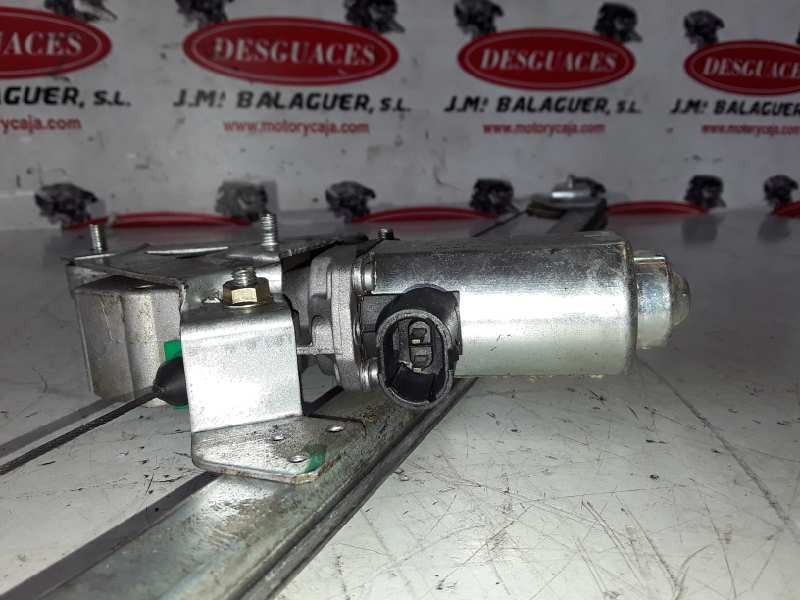 Recambio de elevalunas delantero derecho para renault trafic ii furgón f9q760 referencia OEM IAM 7700311821C/91165705C  
