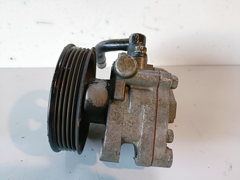 Recambio de bomba direccion para hyundai matrix (fc) d4fa referencia OEM IAM   