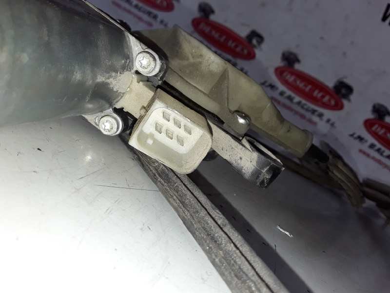 Recambio de elevalunas delantero derecho para mercedes-benz vito basic-kombi (639) 646980 referencia OEM IAM 0130821940  