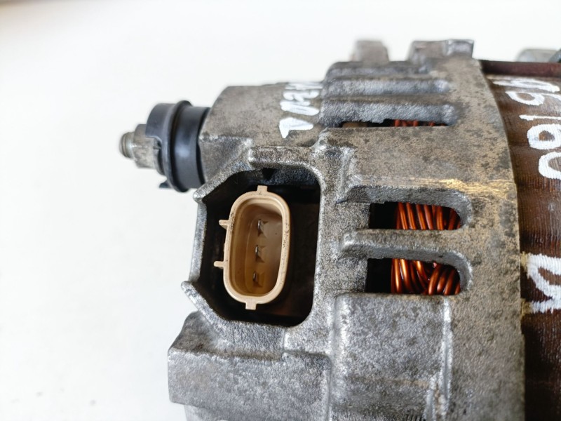 Recambio de alternador para mazda cx-7 er r2 referencia OEM IAM A2TJ0681  