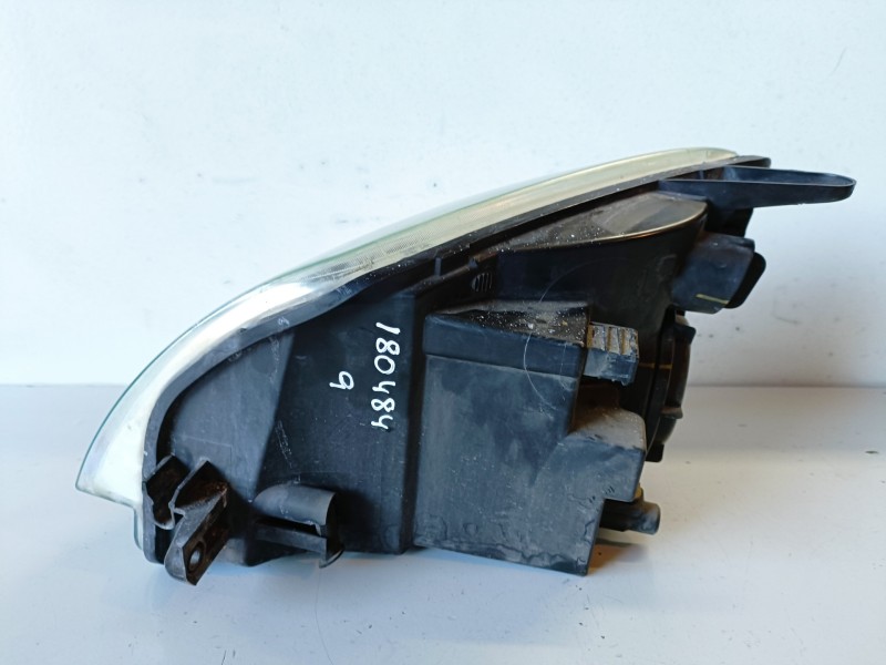 Recambio de faro derecho para citroen berlingo rhy referencia OEM IAM   