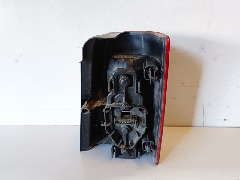 Recambio de piloto trasero izquierdo para citroen berlingo rhy referencia OEM IAM   