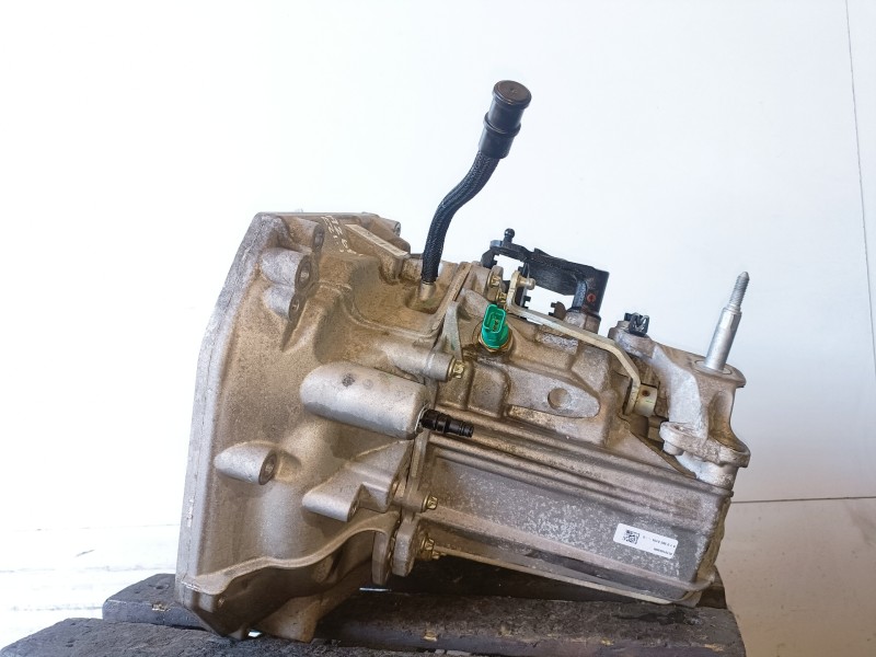 Recambio de caja cambios para dacia sandero ii h4d470 referencia OEM IAM JT4004  