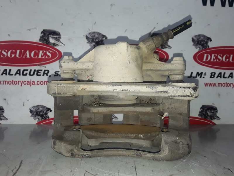Recambio de pinza de freno delantera derecha para renault megane ii classic berlina f9q800 referencia OEM IAM 0204Y0  