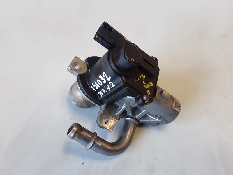 Recambio de valvula egr para dacia logan 1 referencia OEM IAM 8200846454E/H8200836385  