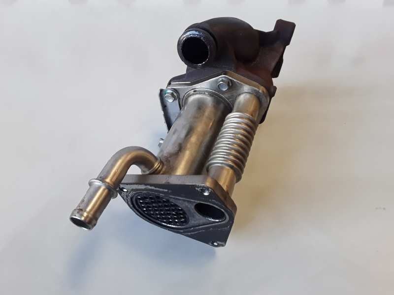 Recambio de enfriador egr para dacia logan 1 referencia OEM IAM 147355713R  