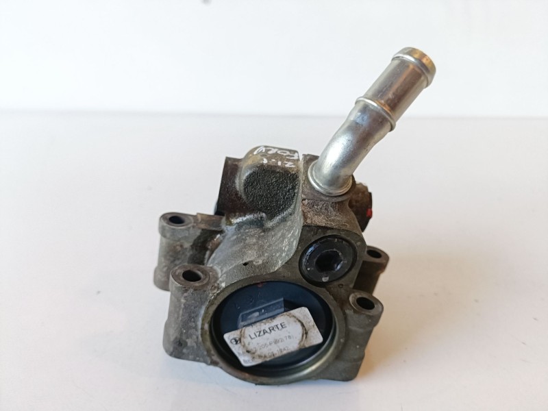 Recambio de bomba direccion para ford fiesta (cbk) fxja referencia OEM IAM 04051242  
