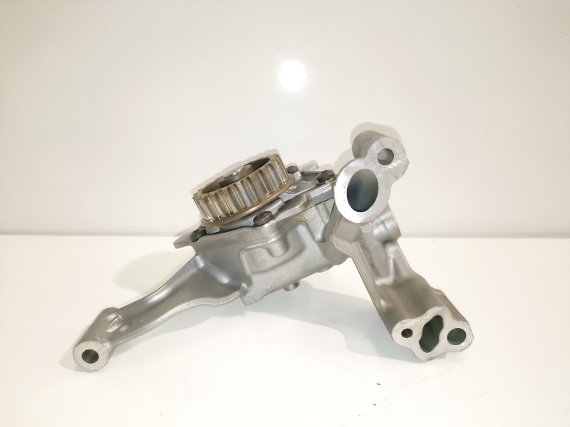 Recambio de bomba aceite para ford focus sportbreak (cew) m1da referencia OEM IAM CM5G6600DC  
