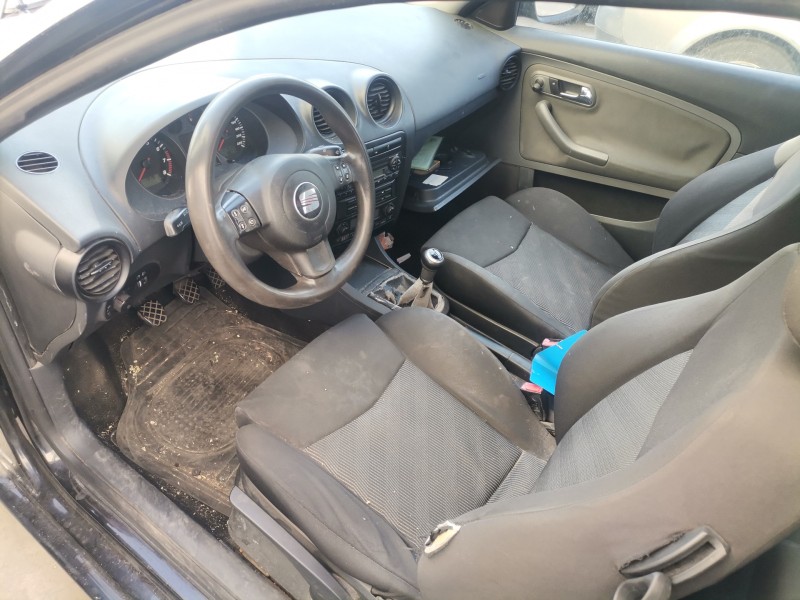 seat ibiza (6l1) del año 2005