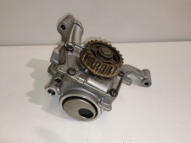 Recambio de bomba aceite para ford focus sportbreak (cew) m1da referencia OEM IAM CM5G6600DC  