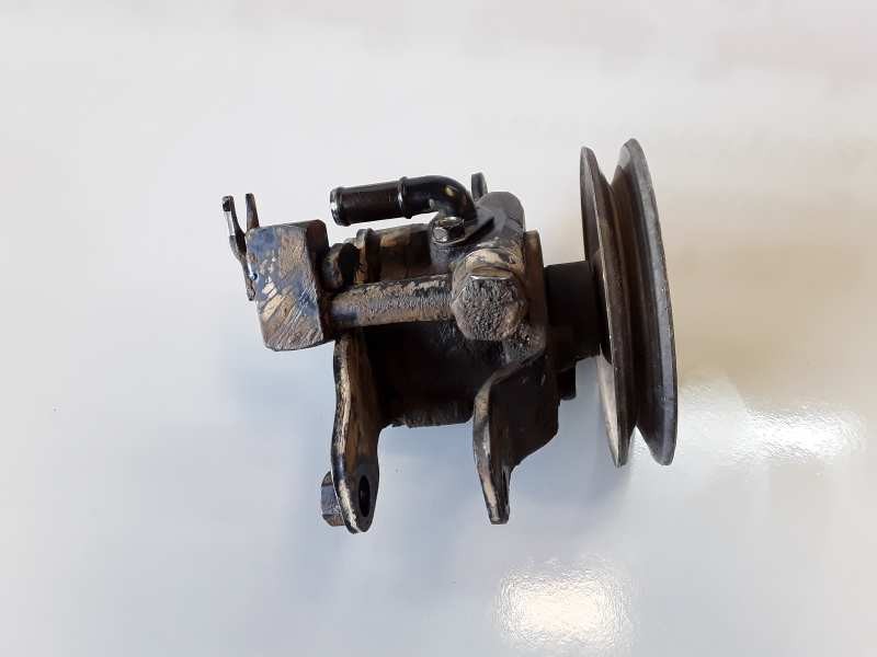 Recambio de bomba direccion para nissan terrano ii (r20) td27 referencia OEM IAM 25207121  