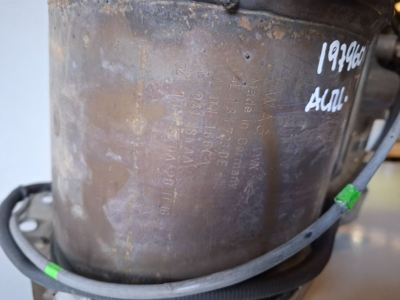 Recambio de catalizador para audi q2 (gab) dfha referencia OEM IAM 04L131670A  
