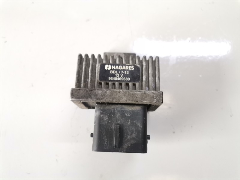 Recambio de caja precalentamiento para citroen xsara picasso 9hy referencia OEM IAM 9640469680  