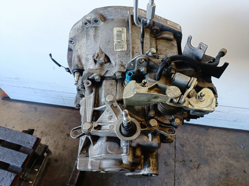 Recambio de caja cambios para renault megane ii berlina 5p f9q804 referencia OEM IAM ND0008  