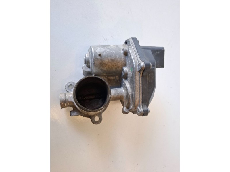 Recambio de caja mariposa para audi q2 (gab) dfha referencia OEM IAM 04L131501M  