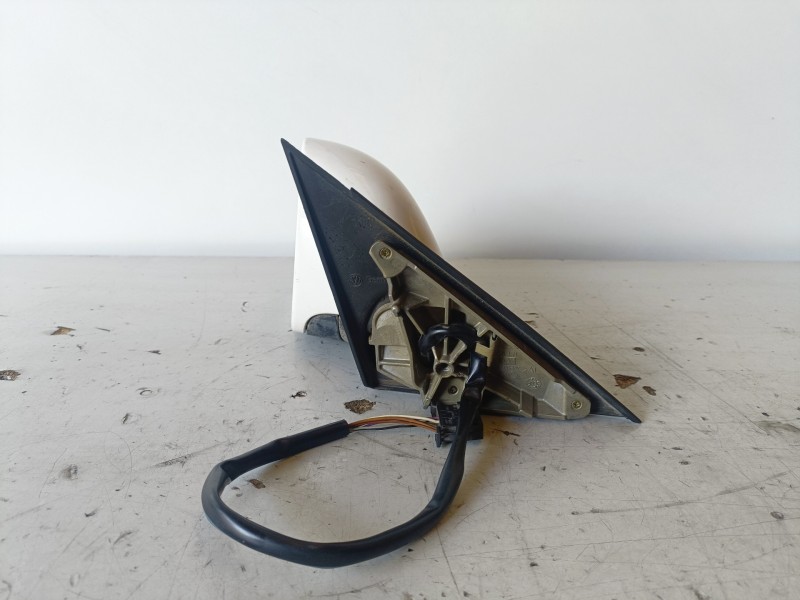 Recambio de retrovisor izquierdo para volkswagen passat berlina (3b3) avf referencia OEM IAM   