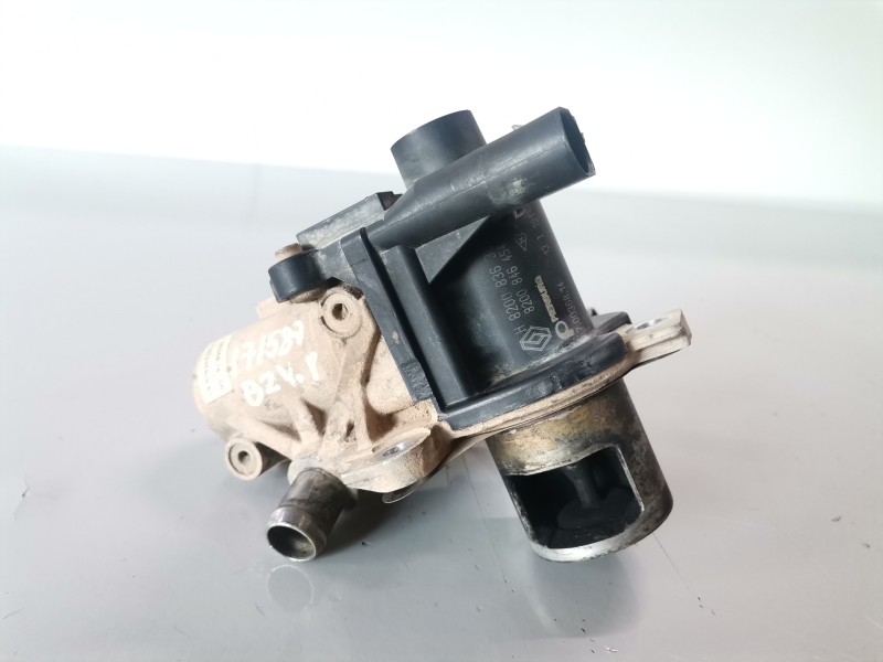 Recambio de valvula egr para dacia dokker k9k612 referencia OEM IAM H8200836385/8200846454F  